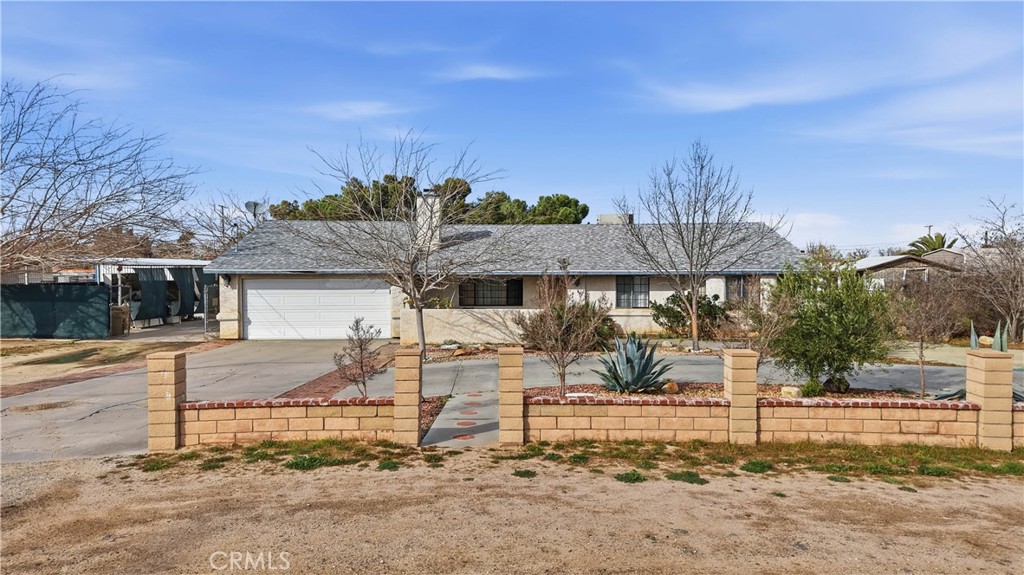 15572 Riverside Street Hesperia, CA 92345 - Photo 1 of 1