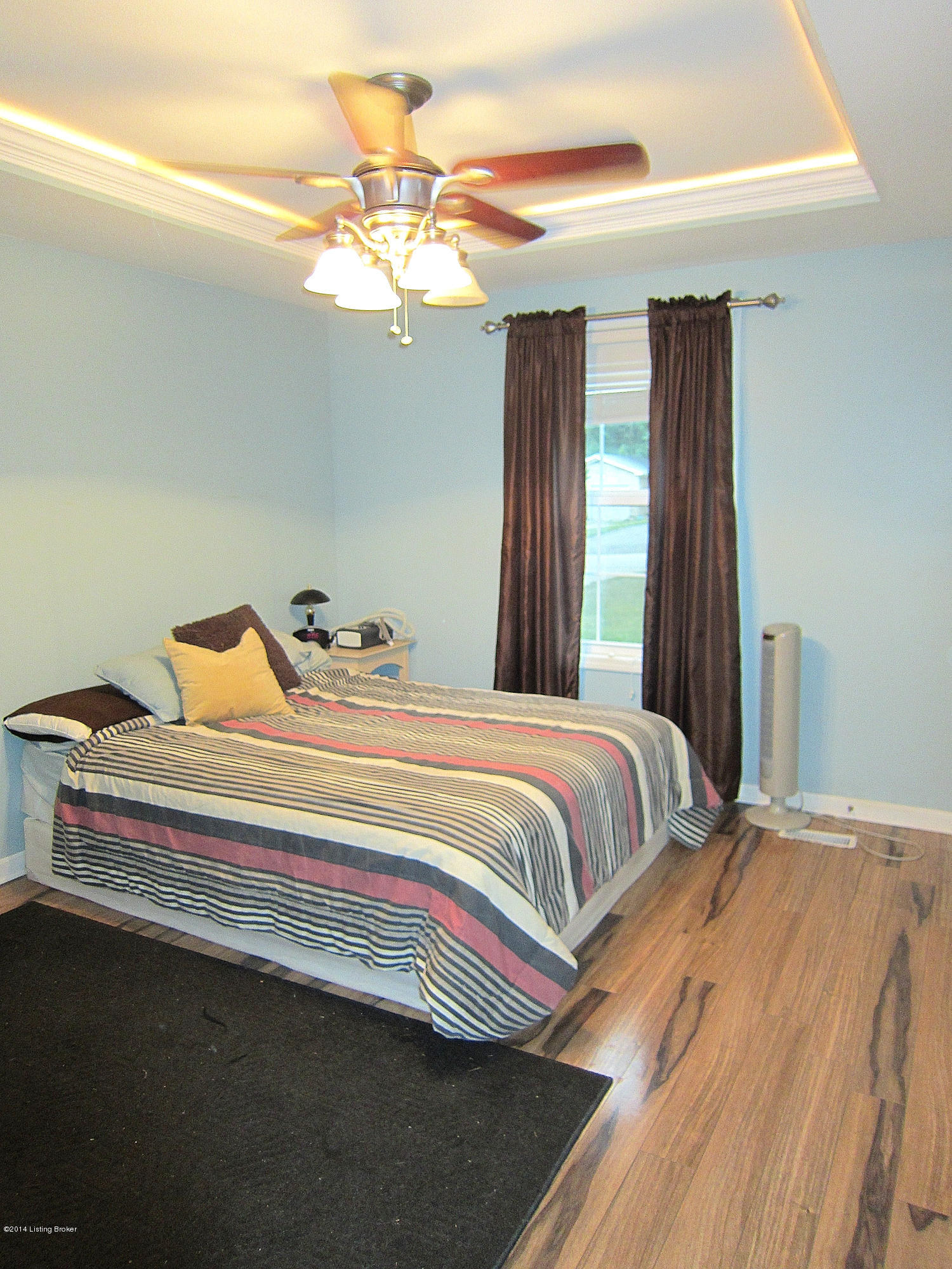 8806 Maple Road Louisville, KY 40219 - Photo 6 of 14 06_MASTER BEDROOM