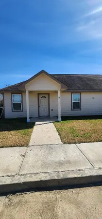 $1,100 | 8421 West 1st Street, Needville, TX 77461