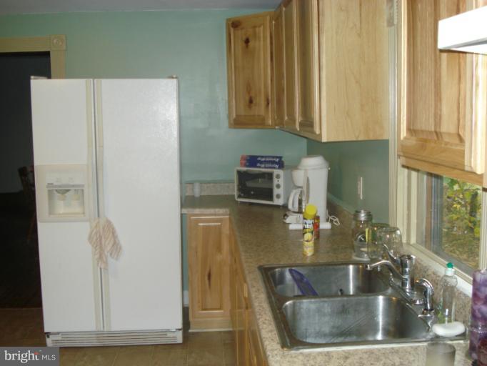 12056 Hume Road Hume, VA 22639 - Photo 16 of 18 Kitchen