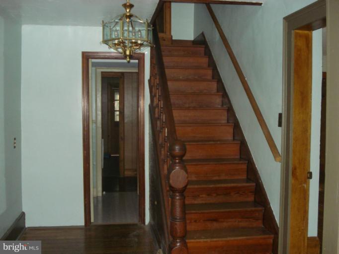 12056 Hume Road Hume, VA 22639 - Photo 6 of 18 Interior (General)