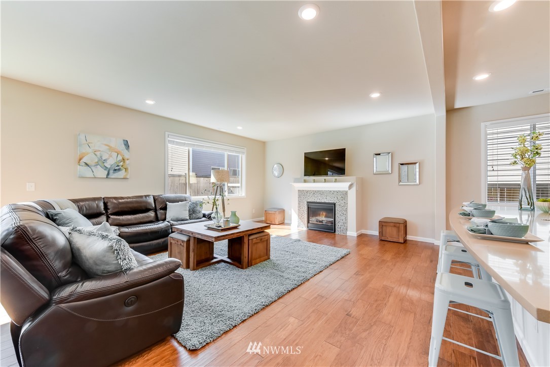 18632 40th Avenue Southeast Bothell, WA 98012 - Photo 6 of 23 Gallery Image 6