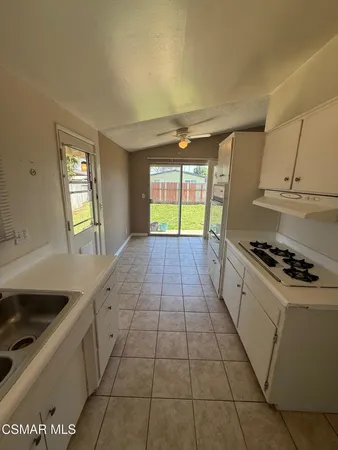 $3,200 | 1482 Paul Street, Simi Valley, CA 93065