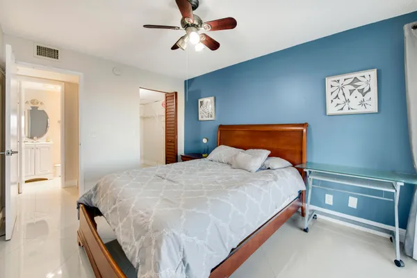 $149,900 | 3100 Springdale Boulevard, Unit 314, Palm Springs, FL 33461