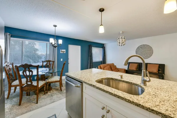 $149,900 | 3100 Springdale Boulevard, Unit 314, Palm Springs, FL 33461