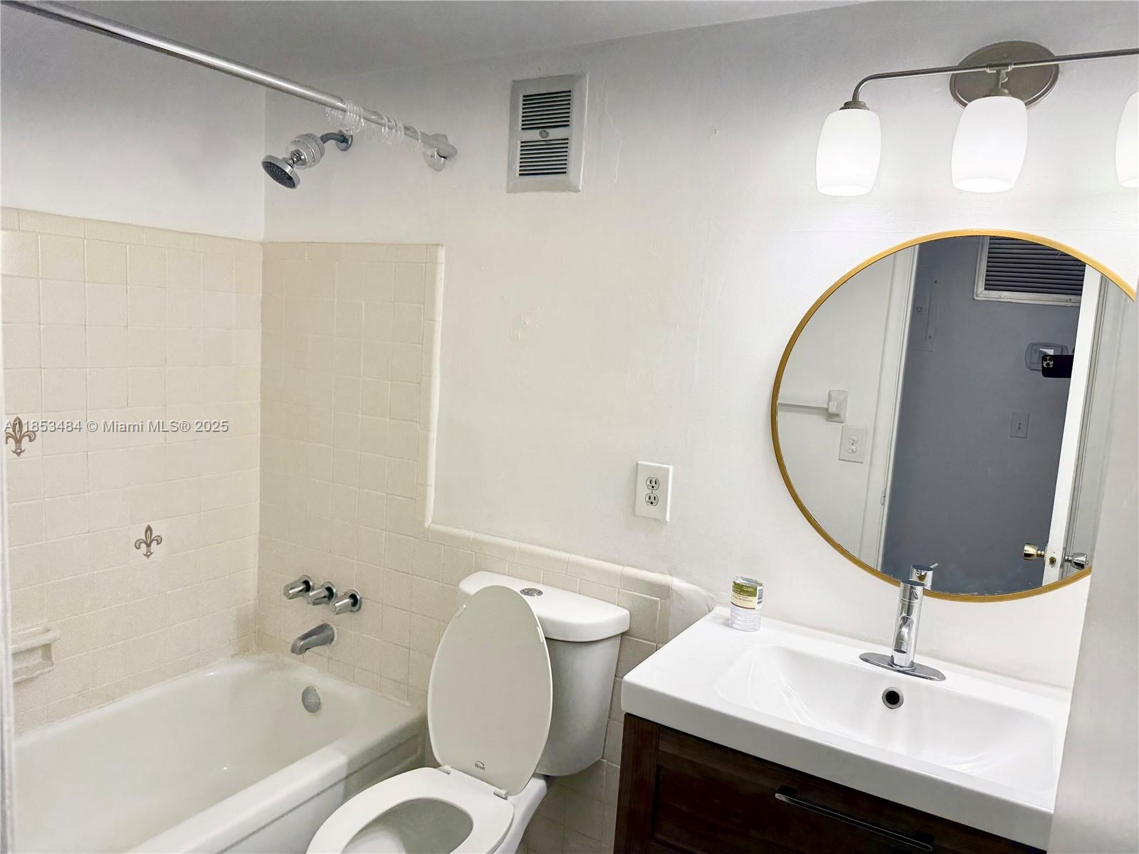 1000 Southeast 15th Street, Unit 203 Fort Lauderdale, FL 33316 - Photo 7 of 13