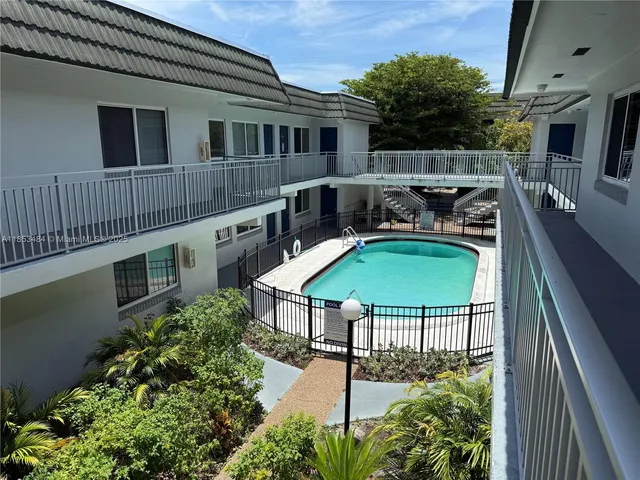 $1,495 | 1000 Southeast 15th Street, Unit 203, Fort Lauderdale, FL 33316