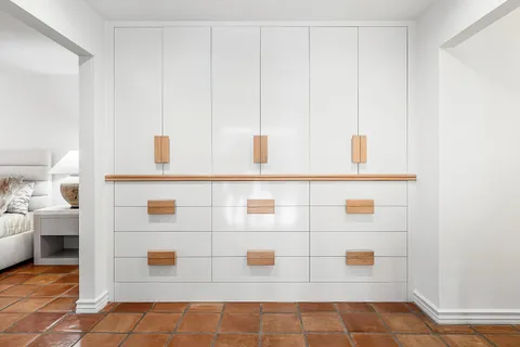 a view of a backyard with sitting area