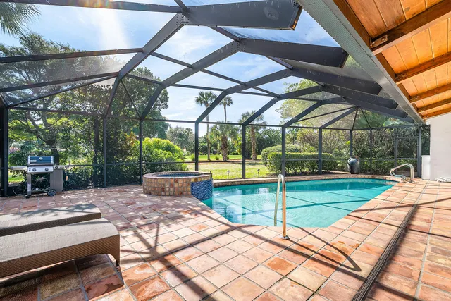 $1,995,000 | 112 Glenbrook Court, Atlantis, FL 33462