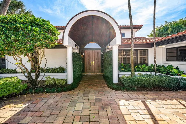 $1,995,000 | 112 Glenbrook Court, Atlantis, FL 33462
