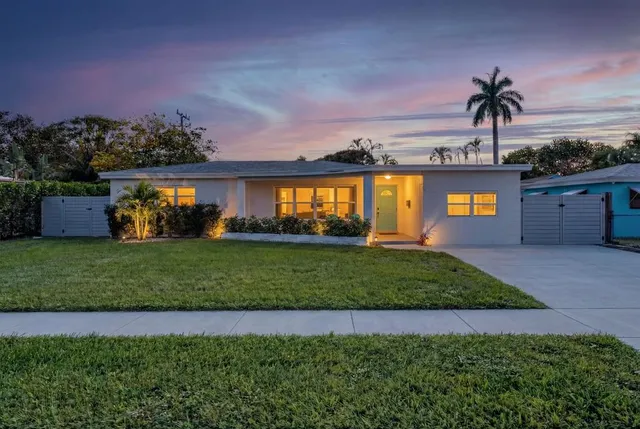 $1,200,000 | 190 Northeast 21st Street, Boca Raton, FL 33431