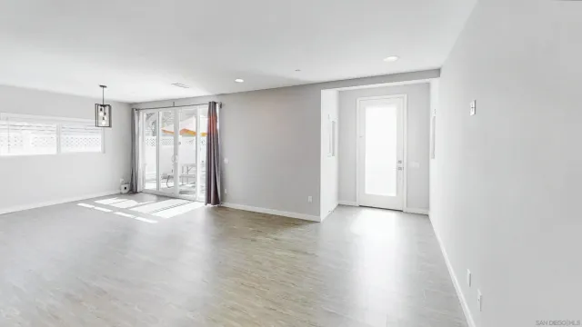 $1,749,000 | 2114 Felspar Street, San Diego, CA 92109