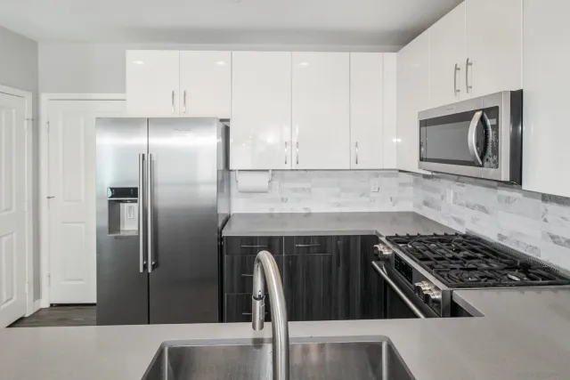 $1,749,000 | 2114 Felspar Street, San Diego, CA 92109