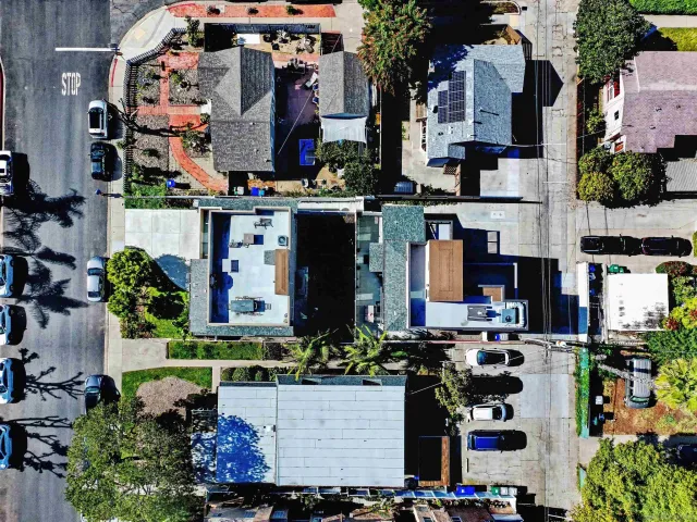 $1,749,000 | 2114 Felspar Street, San Diego, CA 92109