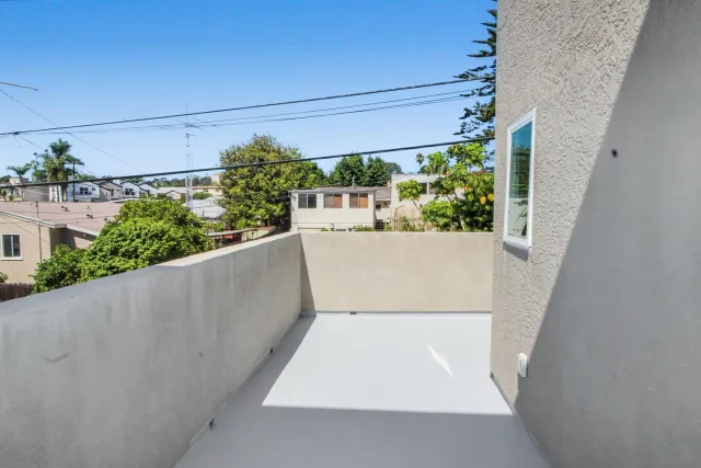 $1,749,000 | 2114 Felspar Street, San Diego, CA 92109