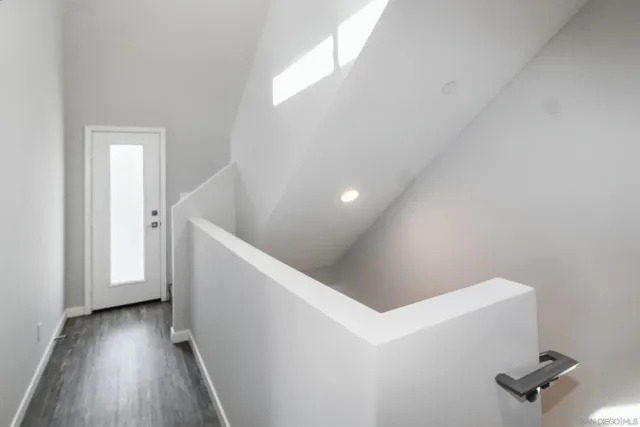 $1,749,000 | 2114 Felspar Street, San Diego, CA 92109