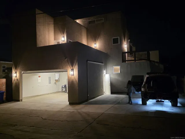 $1,749,000 | 2114 Felspar Street, San Diego, CA 92109