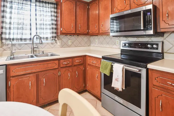 $1,500 | 1325 Mile High Court, Clarksville, TN 37042