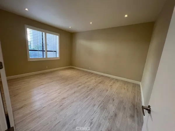 $988,000 | 700 South Lake Avenue, Unit 111, Pasadena, CA 91106