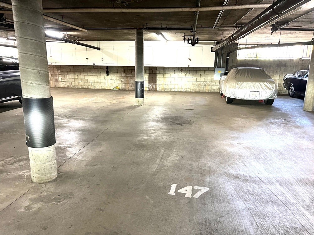 700 South Lake Avenue, Unit 111 Pasadena, CA 91106 - Photo 40 of 40 a view of a storage & utility room