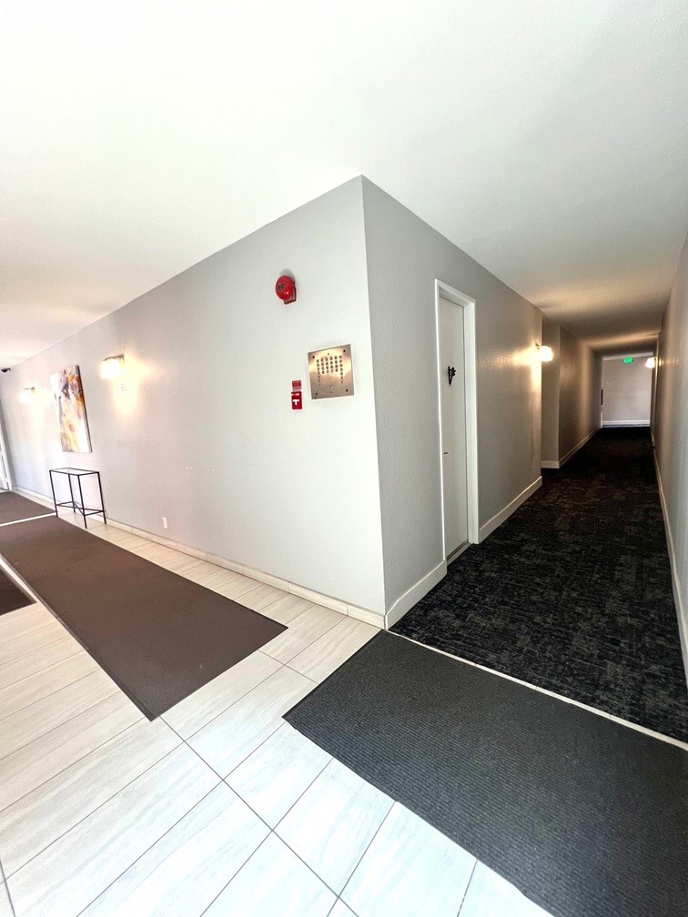 700 South Lake Avenue, Unit 111 Pasadena, CA 91106 - Photo 7 of 40