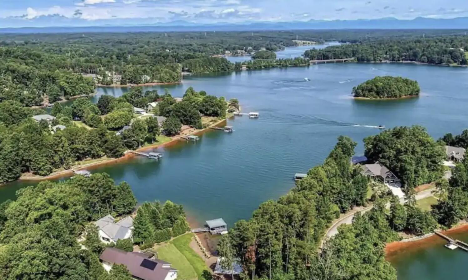 205 New Timber Trail Seneca, SC 29672 - Photo 5 of 67 Screenshot 2024-08-06 at 2.20.15 PM