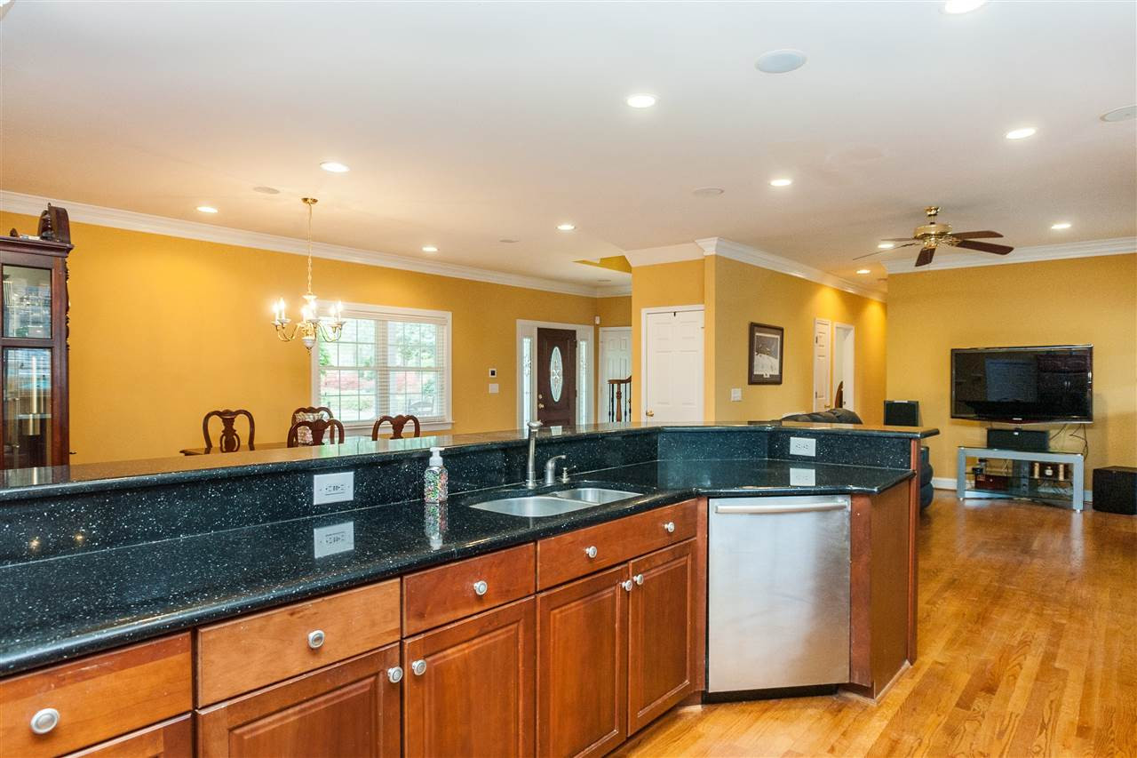 6428 Brandywine Road Raleigh, NC 27607 - Photo 8 of 25 Kitchen