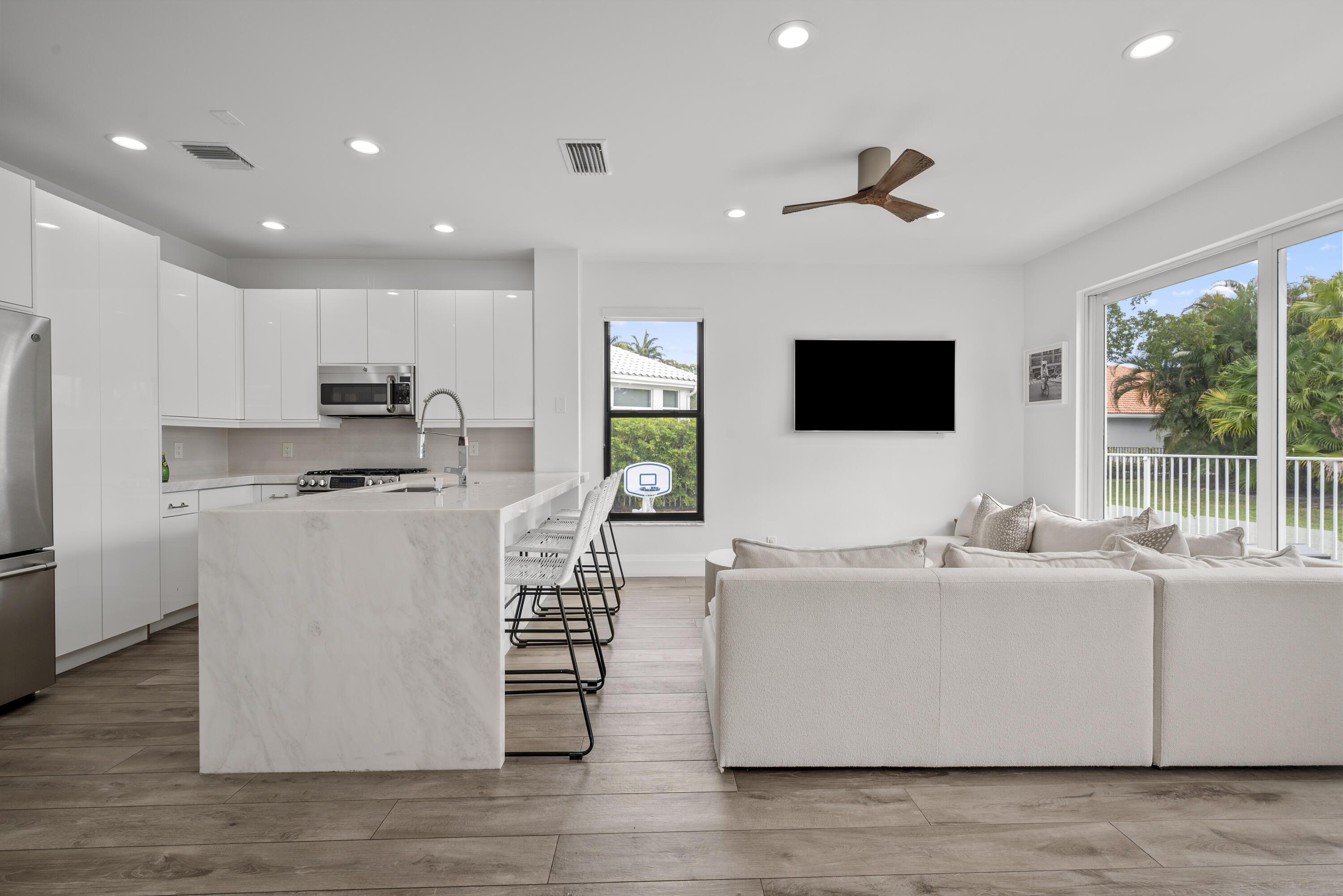 4070 Northwest 58th Lane Boca Raton, FL 33496 - Photo 8 of 66 DSC_5791