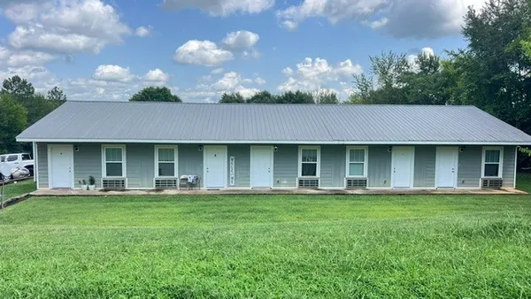 $975,000 | 8473 Hiwassee Street, Charleston, TN 37310