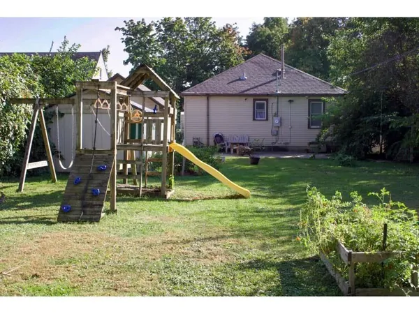 $254,000 | 1112 Marsh Street, Mankato, MN 56001