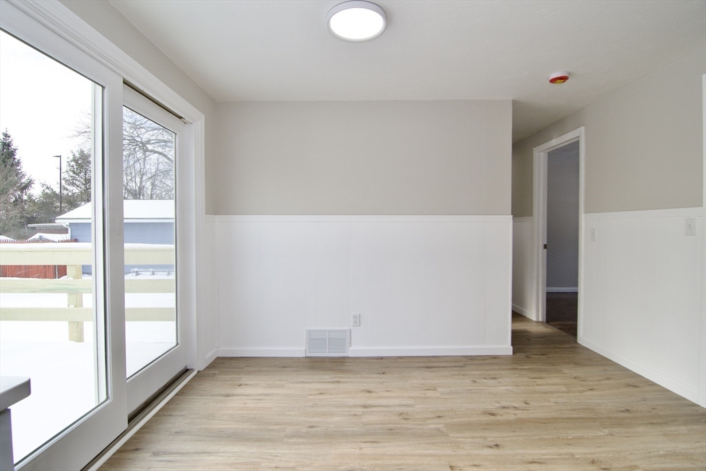 43 Edbert Street Chicopee, MA 01020 - Photo 11 of 42 Gallery Image 11