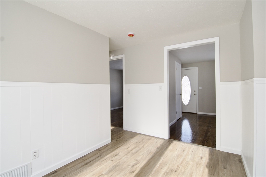 43 Edbert Street Chicopee, MA 01020 - Photo 12 of 42 Gallery Image 12