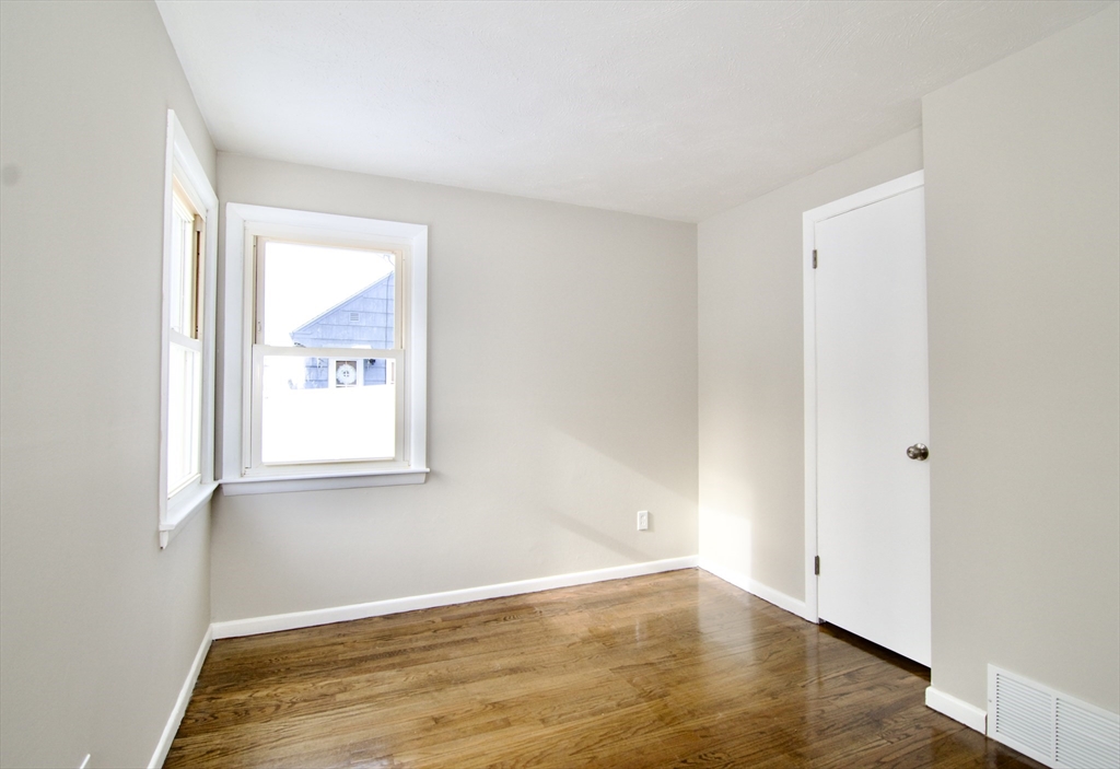 43 Edbert Street Chicopee, MA 01020 - Photo 19 of 42 Gallery Image 19