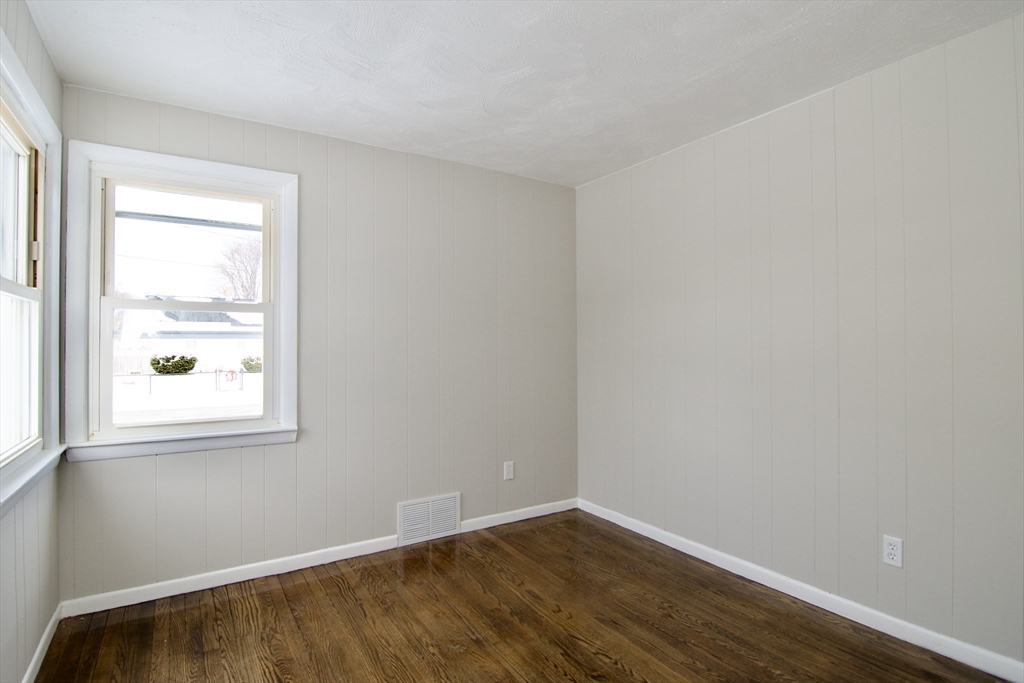43 Edbert Street Chicopee, MA 01020 - Photo 22 of 42 Gallery Image 22