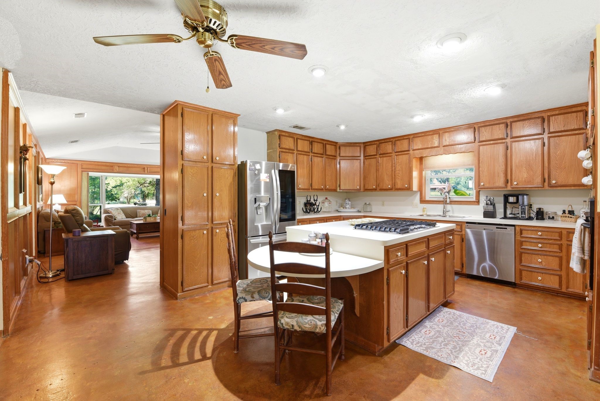 280 McGehee Road Willis, TX 77378 - Photo 12 of 50