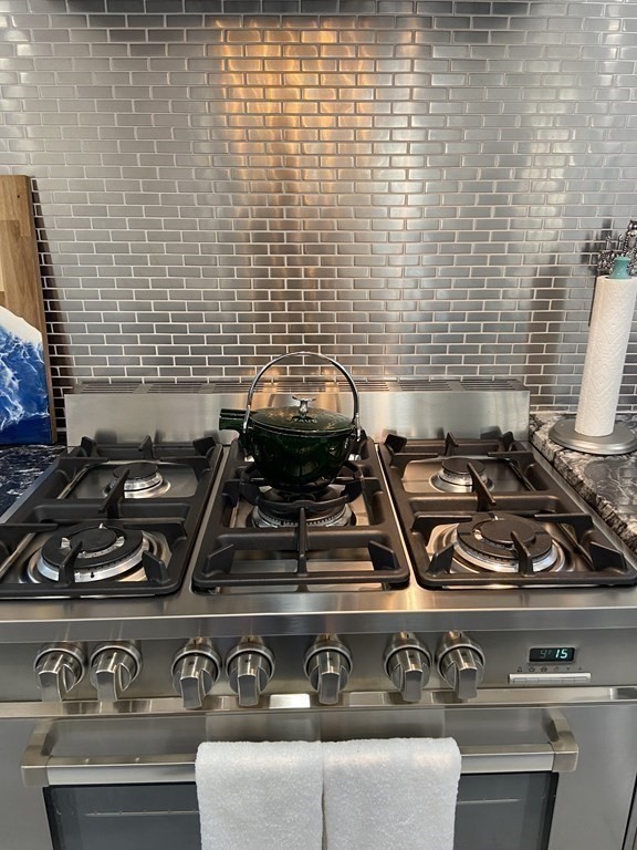 1 Surfside Road Scituate, MA 02066 - Photo 12 of 32 a close view of stove top oven