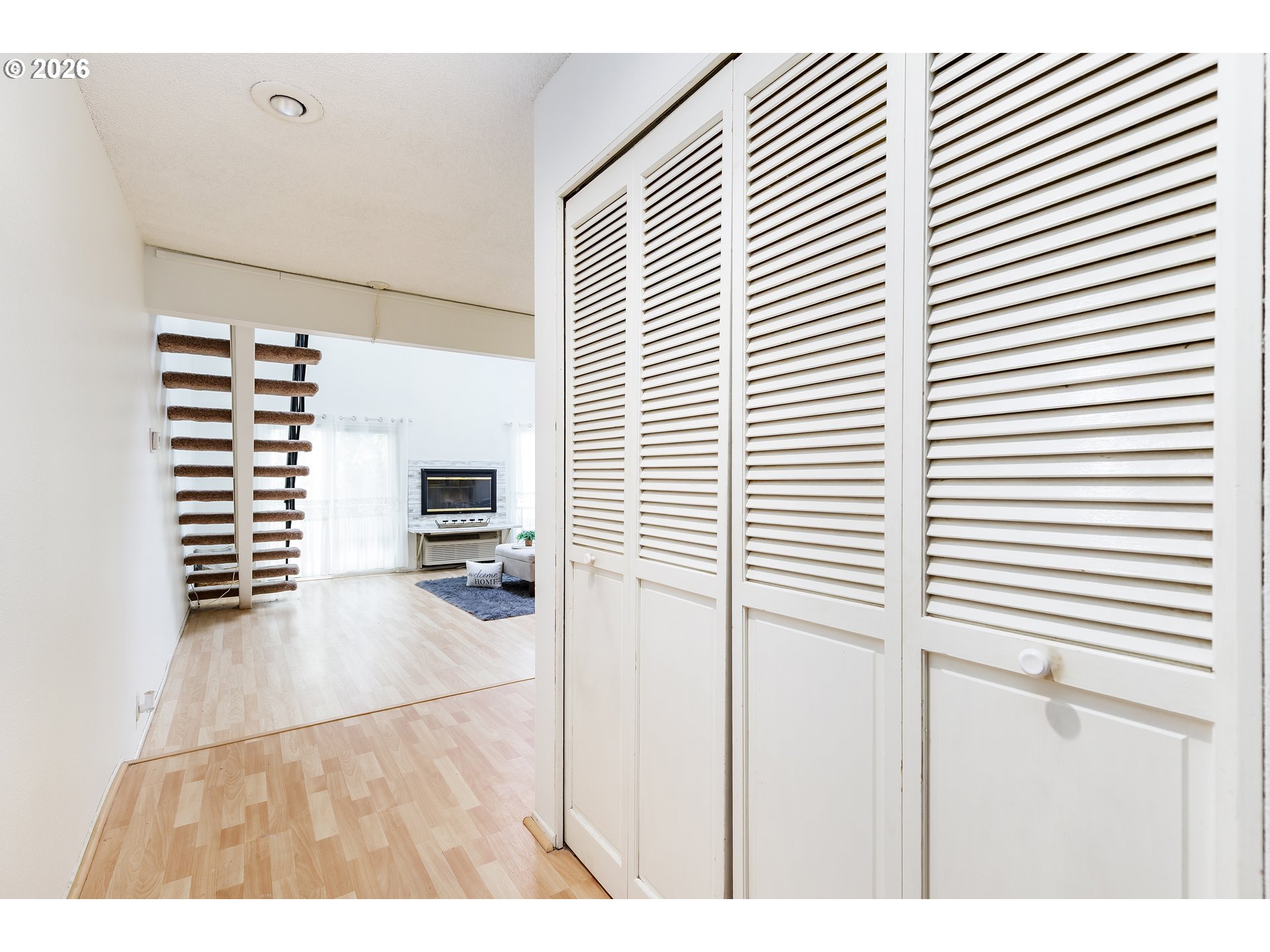 4628 Southwest Comus Place Portland, OR 97219 - Photo 11 of 37 Gallery Image 11