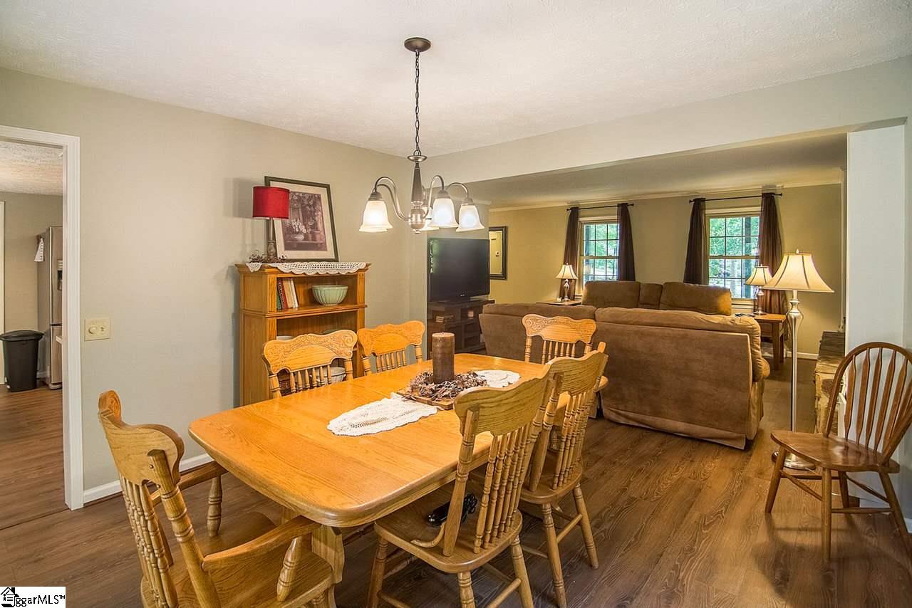 327 2 Notch Trail Easley, SC 29642 - Photo 20 of 36 Gallery Image 20