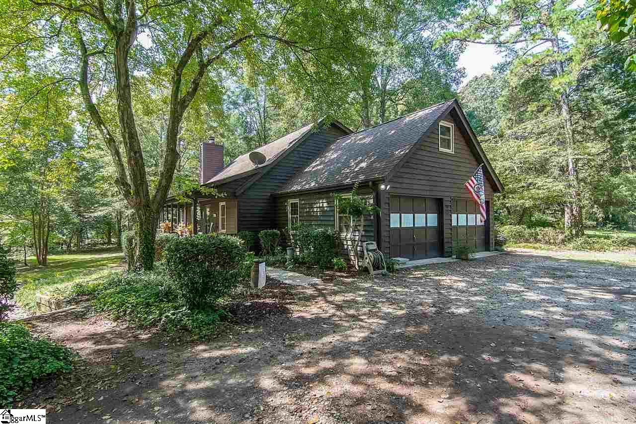 327 2 Notch Trail Easley, SC 29642 - Photo 3 of 36 Gallery Image 3
