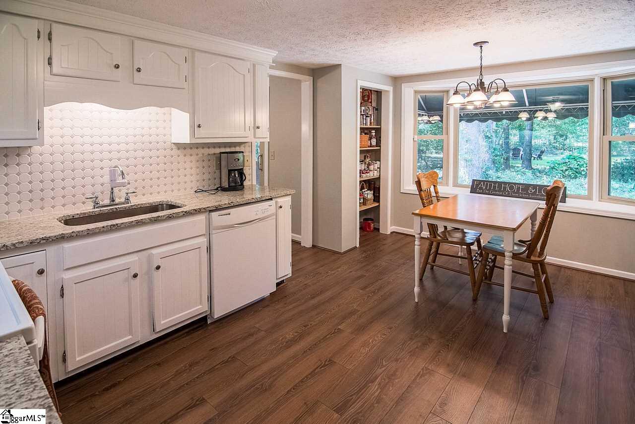 327 2 Notch Trail Easley, SC 29642 - Photo 22 of 36 Gallery Image 22