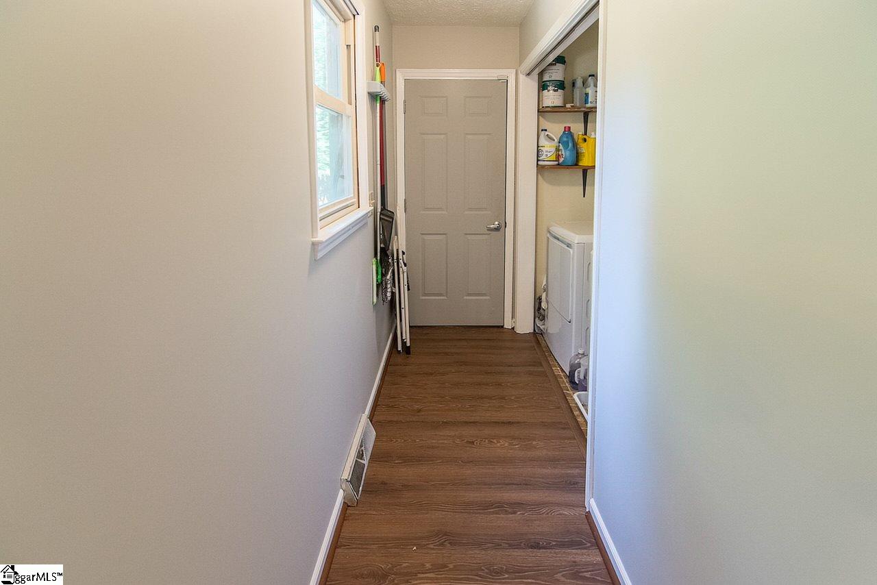 327 2 Notch Trail Easley, SC 29642 - Photo 23 of 36 Gallery Image 23
