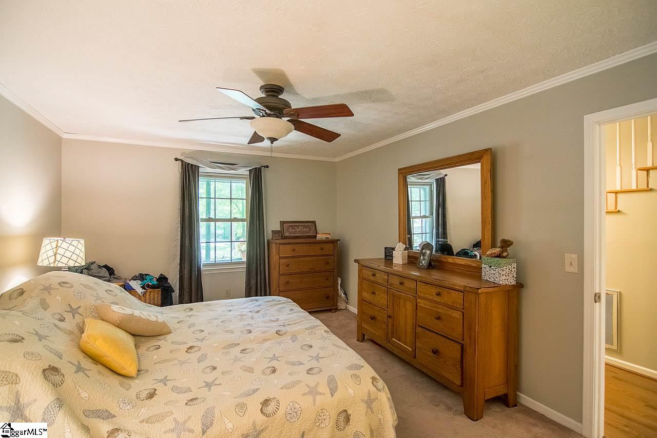 327 2 Notch Trail Easley, SC 29642 - Photo 28 of 36 Gallery Image 28