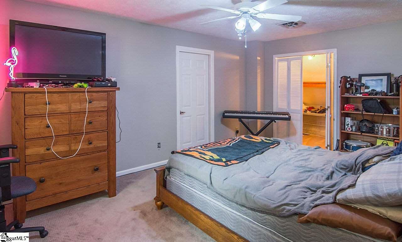 327 2 Notch Trail Easley, SC 29642 - Photo 35 of 36 Gallery Image 35