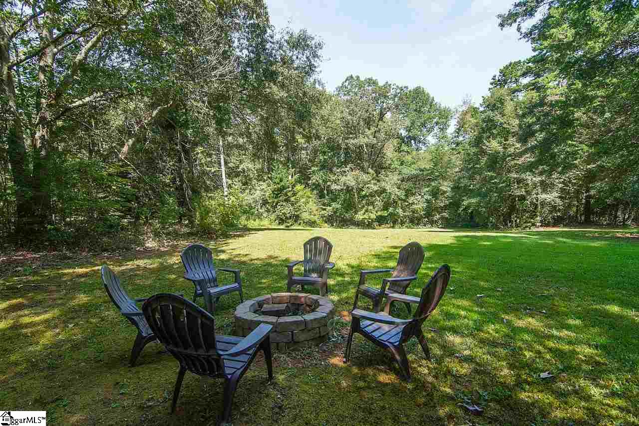 327 2 Notch Trail Easley, SC 29642 - Photo 8 of 36 Gallery Image 8