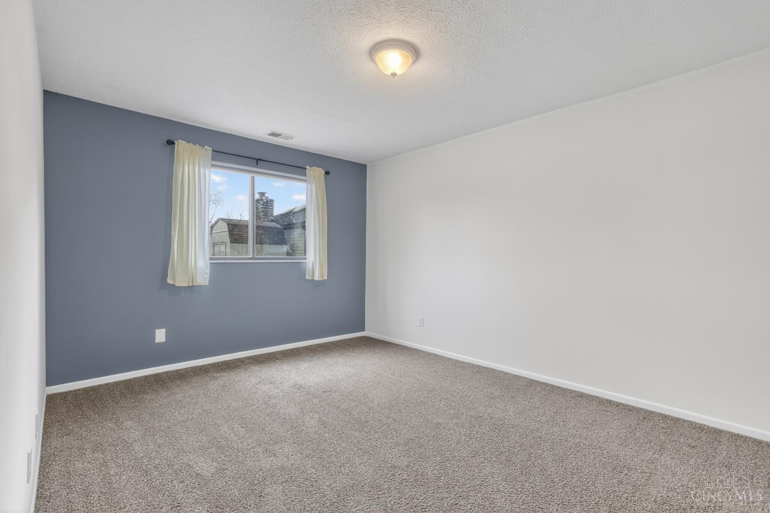 547 Davis Road, Unit 3 Cincinnati, OH 45255 - Photo 11 of 18