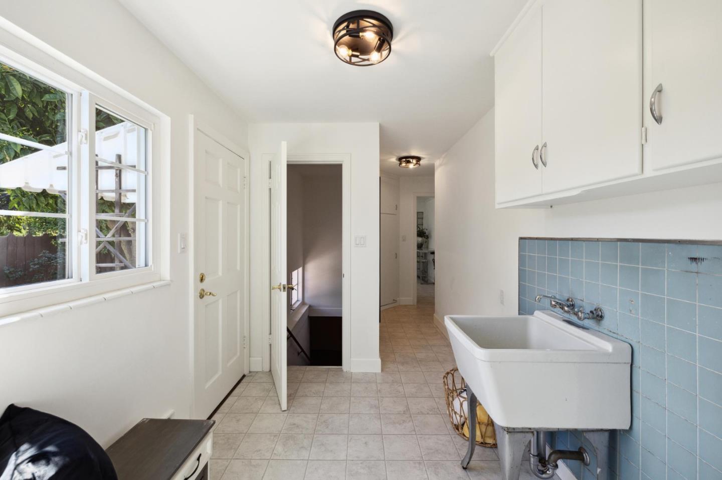 595 Anza Street Mountain View, CA 94041 - Photo 48 of 72