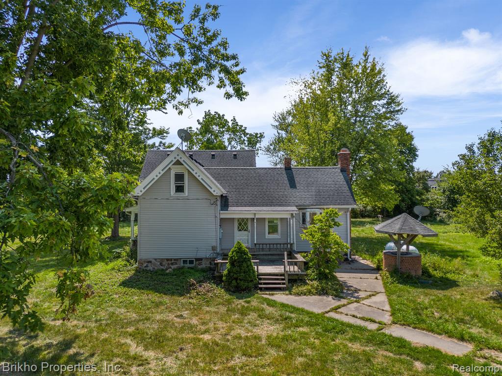 5680 Meldrum Road Casco, MI 48064 - Photo 5 of 68