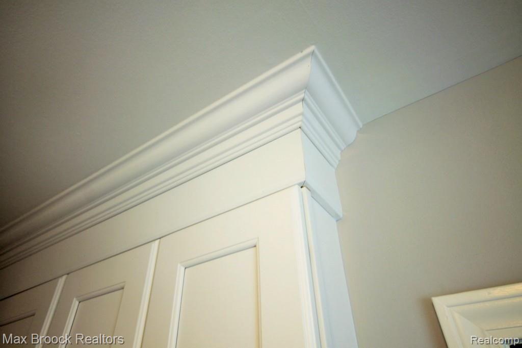 2744 Cumberland Road Berkley, MI 48072 - Photo 11 of 23 13#.jpg