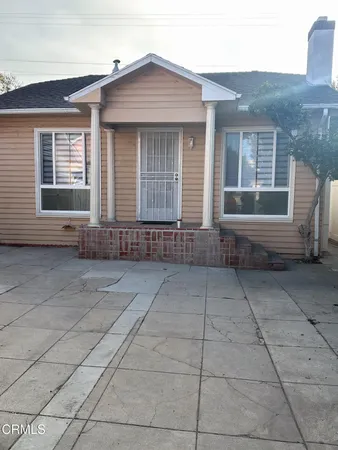 $2,950 | 132 North Serrano Avenue, Los Angeles, CA 90004