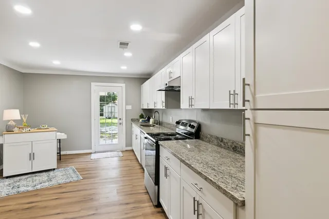 $289,500 | 1606 Oaks Drive, Pasadena, TX 77502